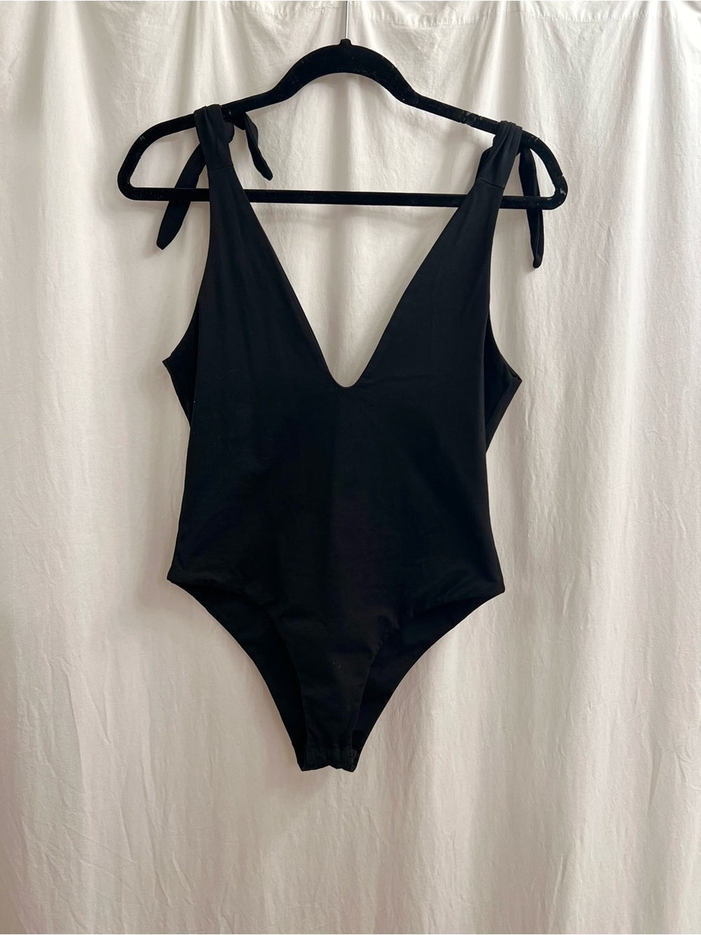 Tiger Mist Black Tie-Shoulder bodysuit
